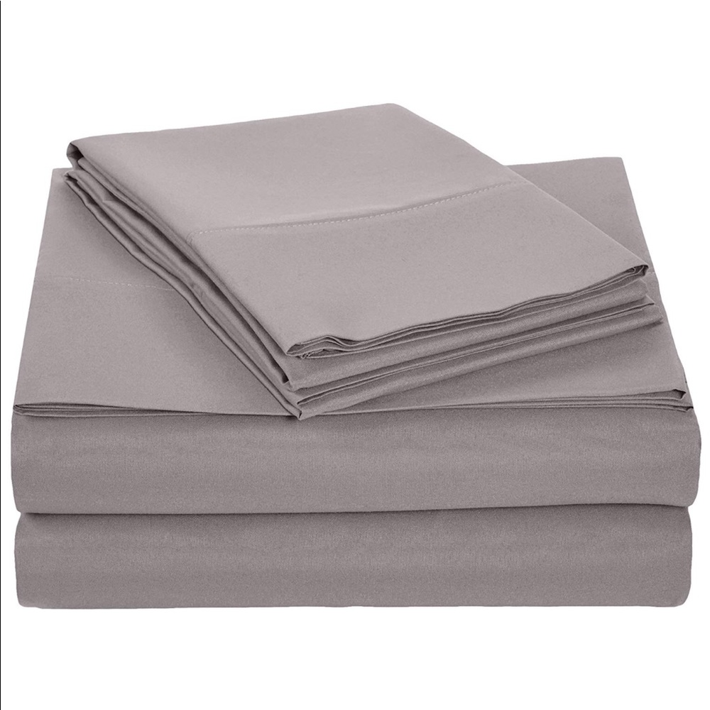 1-Sheet set - NEW -Amazon basics Queen